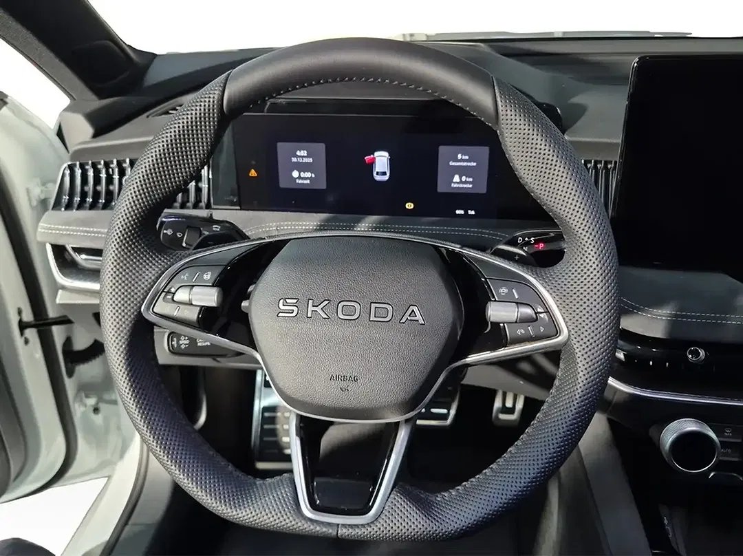 Skoda Superb - Thumbnail 11