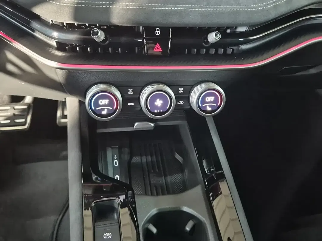 Skoda Superb - Thumbnail 13