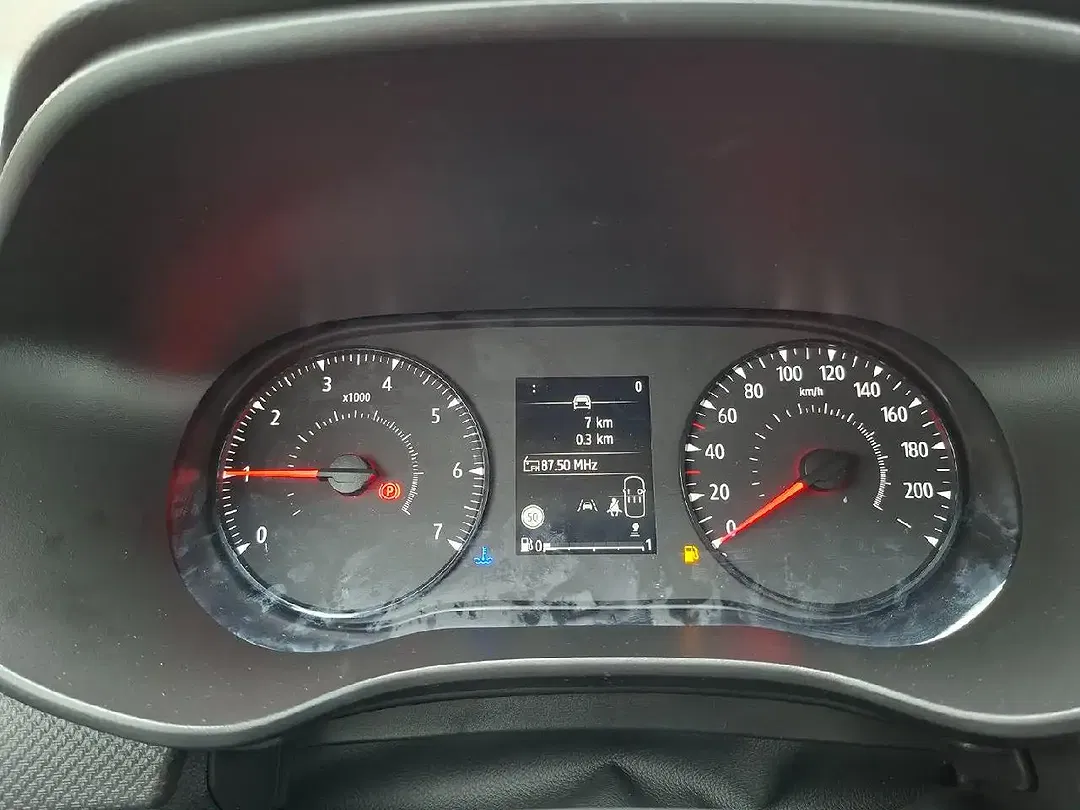 Dacia Sandero - Thumbnail 10