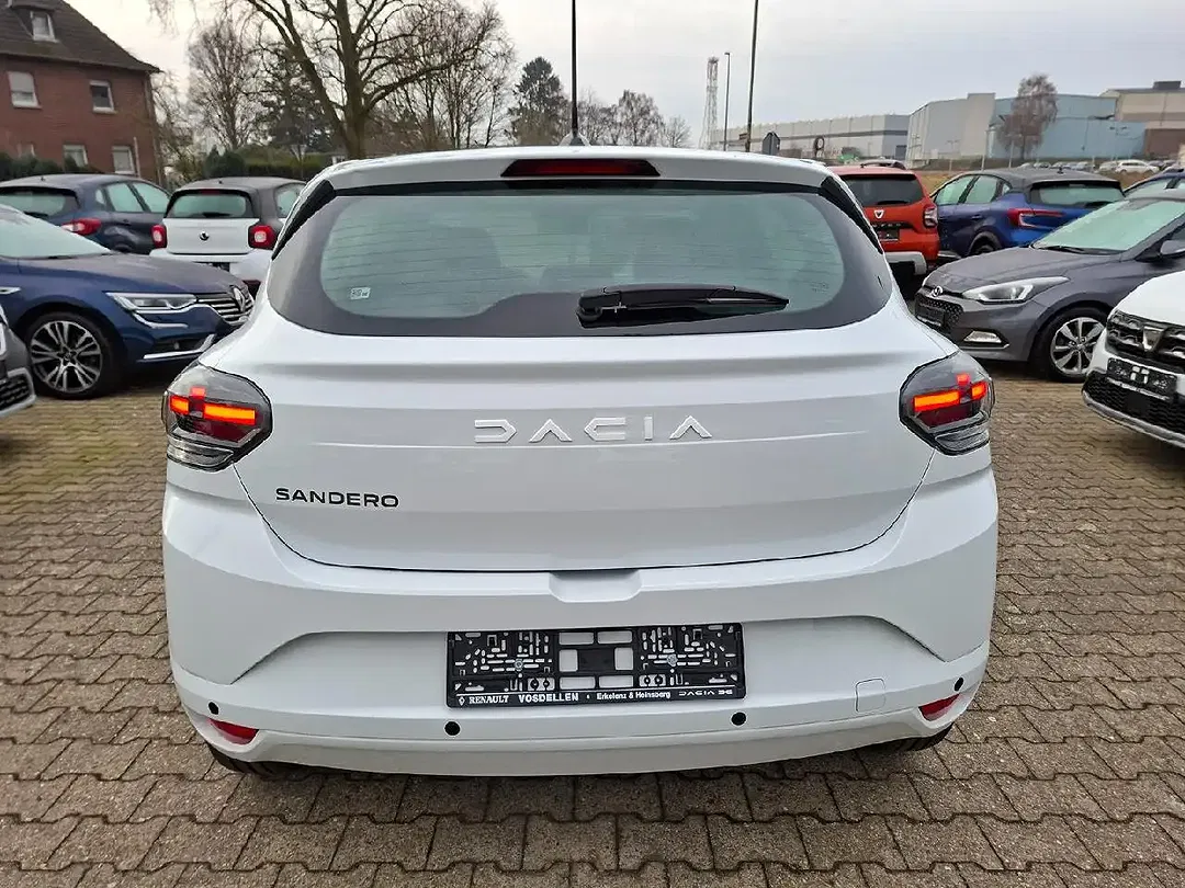 Dacia Sandero - Thumbnail 6