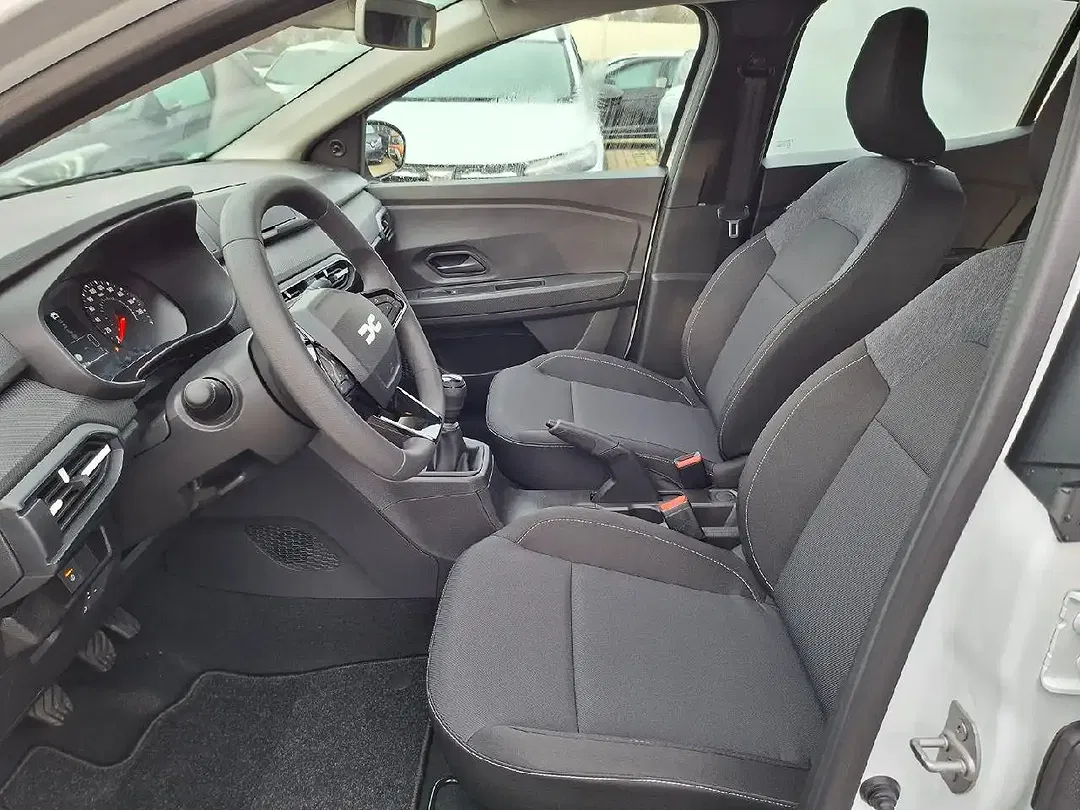 Dacia Sandero - Thumbnail 8