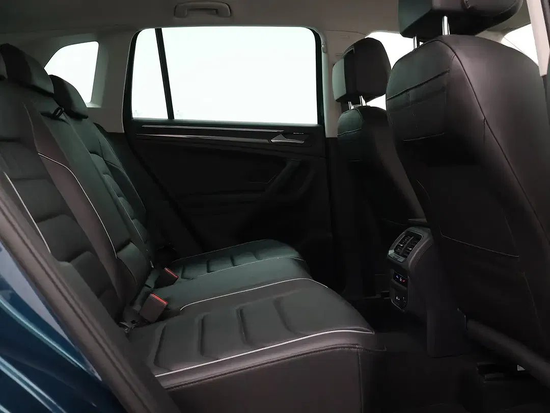 Volkswagen Tiguan - Thumbnail 9