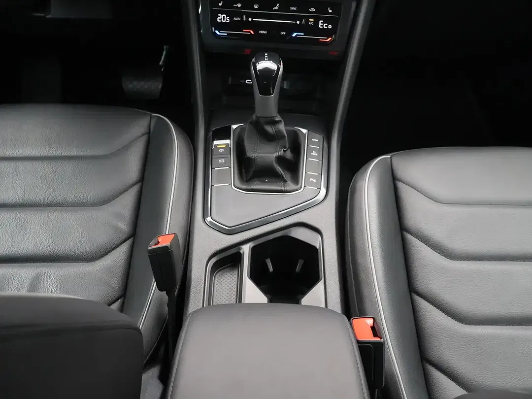 Volkswagen Tiguan - Thumbnail 13