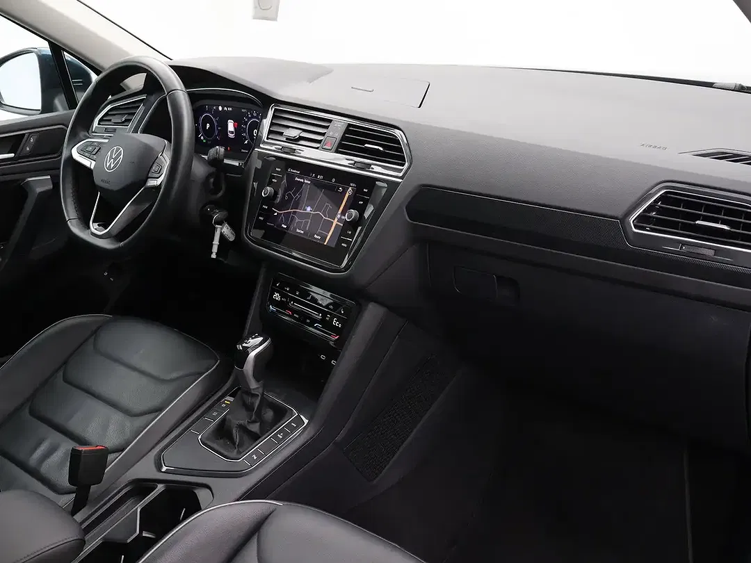 Volkswagen Tiguan - Thumbnail 3