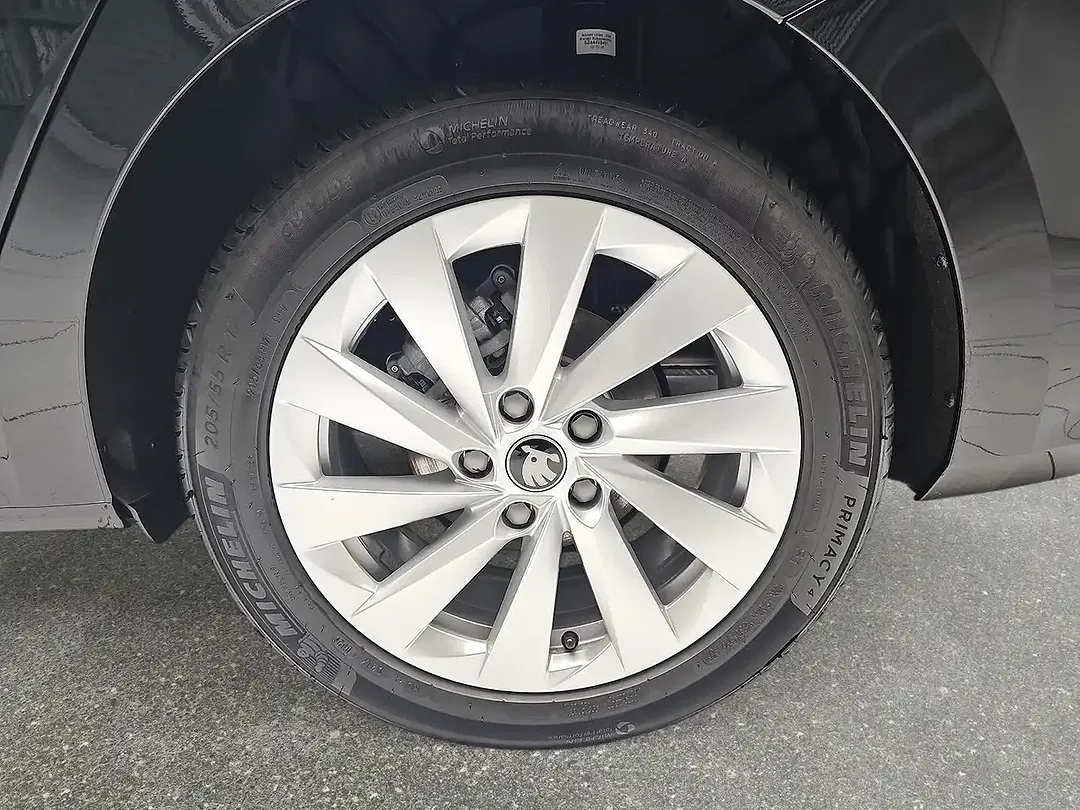 Skoda Octavia - Thumbnail 6