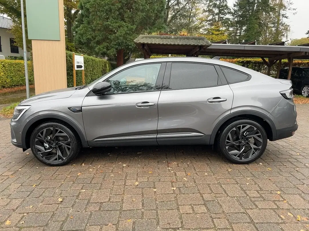 Renault Arkana - Thumbnail 2