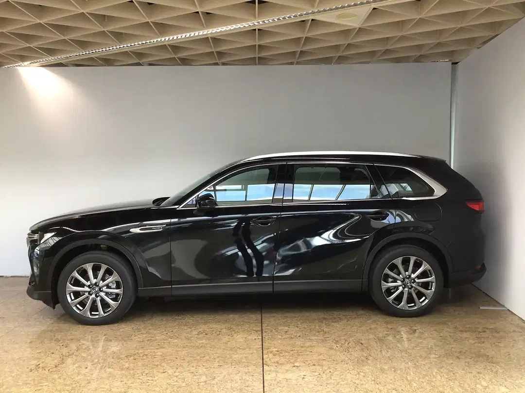 Mazda CX-80 - Thumbnail 2