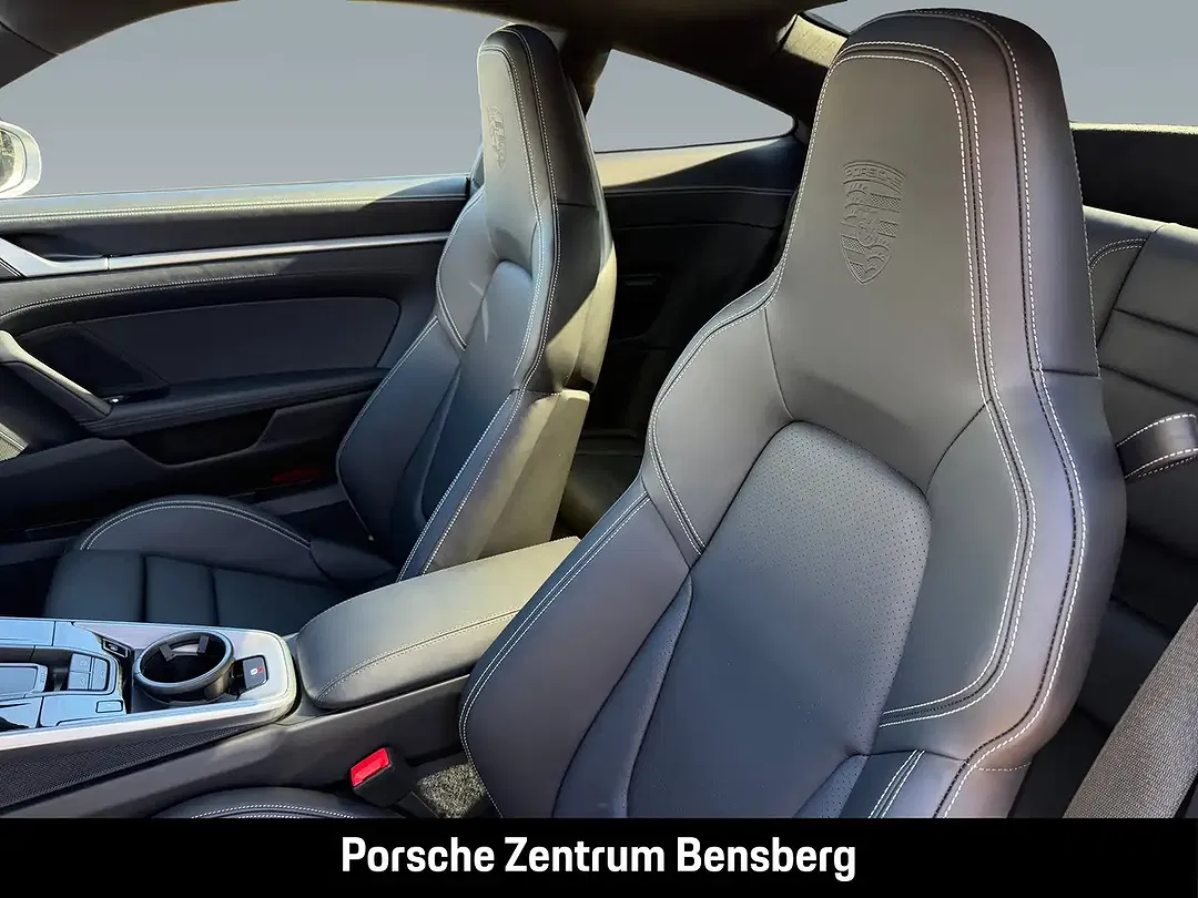Porsche 911 - Thumbnail 11