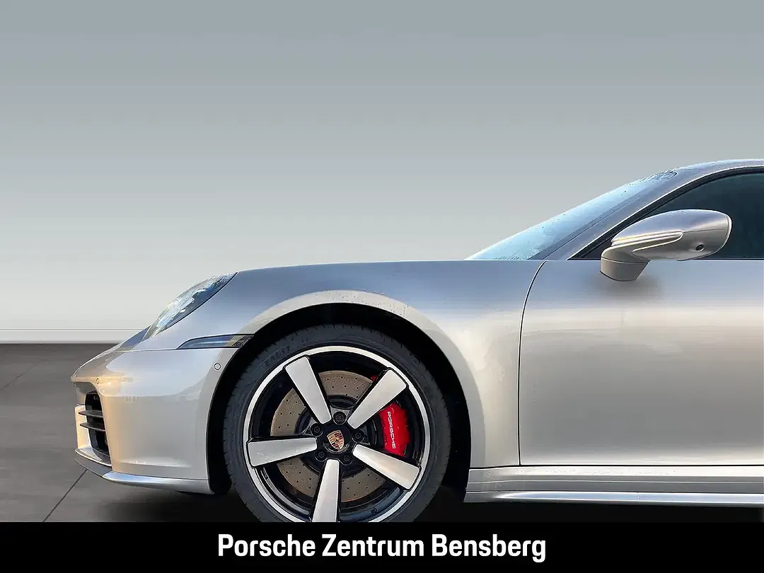 Porsche 911 - Thumbnail 9