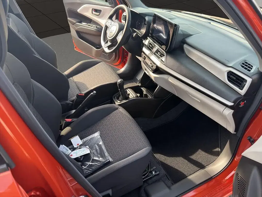 Suzuki Swift - Thumbnail 13