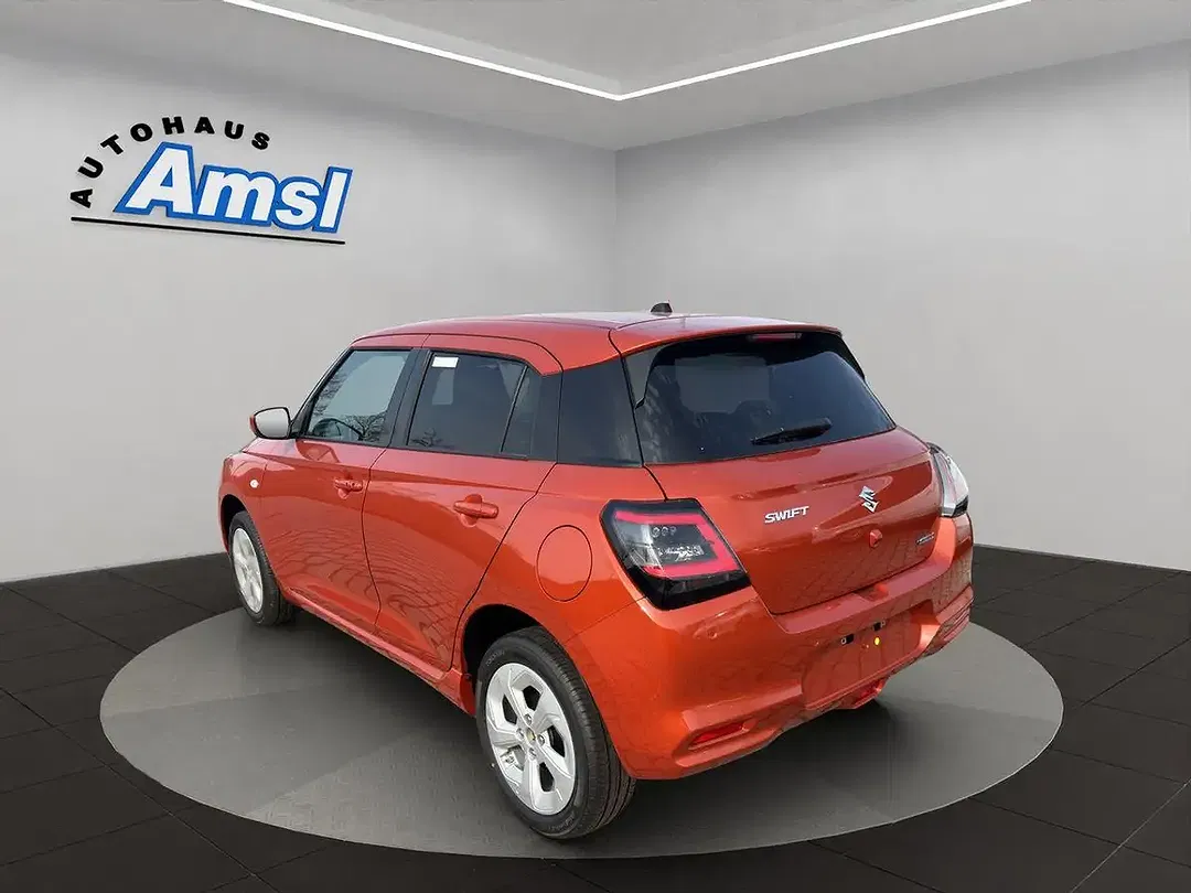 Suzuki Swift - Thumbnail 3
