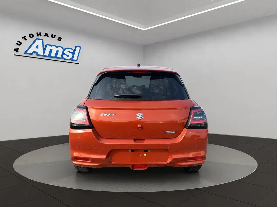 Suzuki Swift - Thumbnail 4