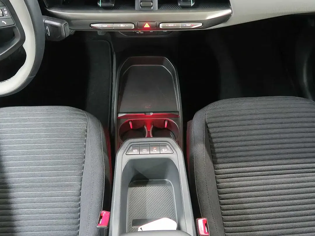 Kia EV4 - Thumbnail 14