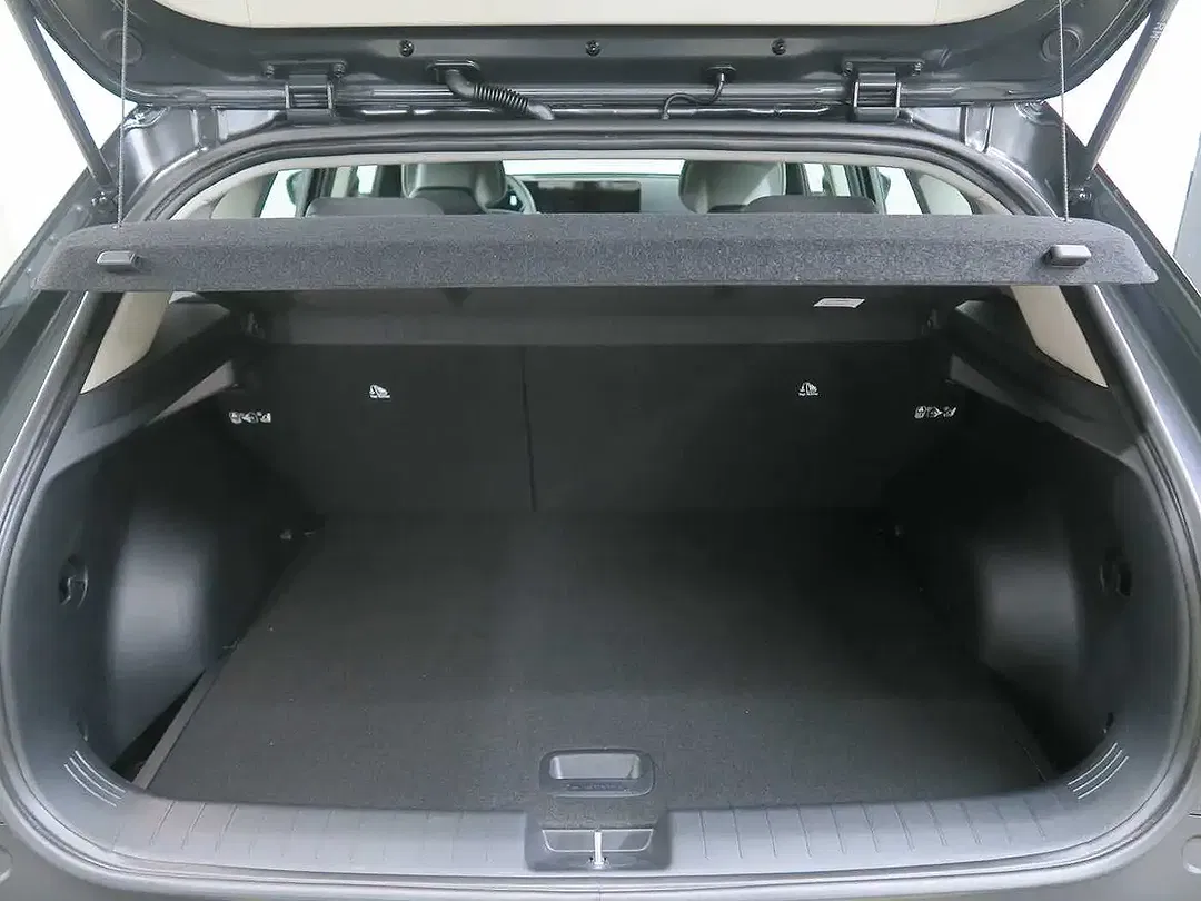 Kia EV4 - Thumbnail 8