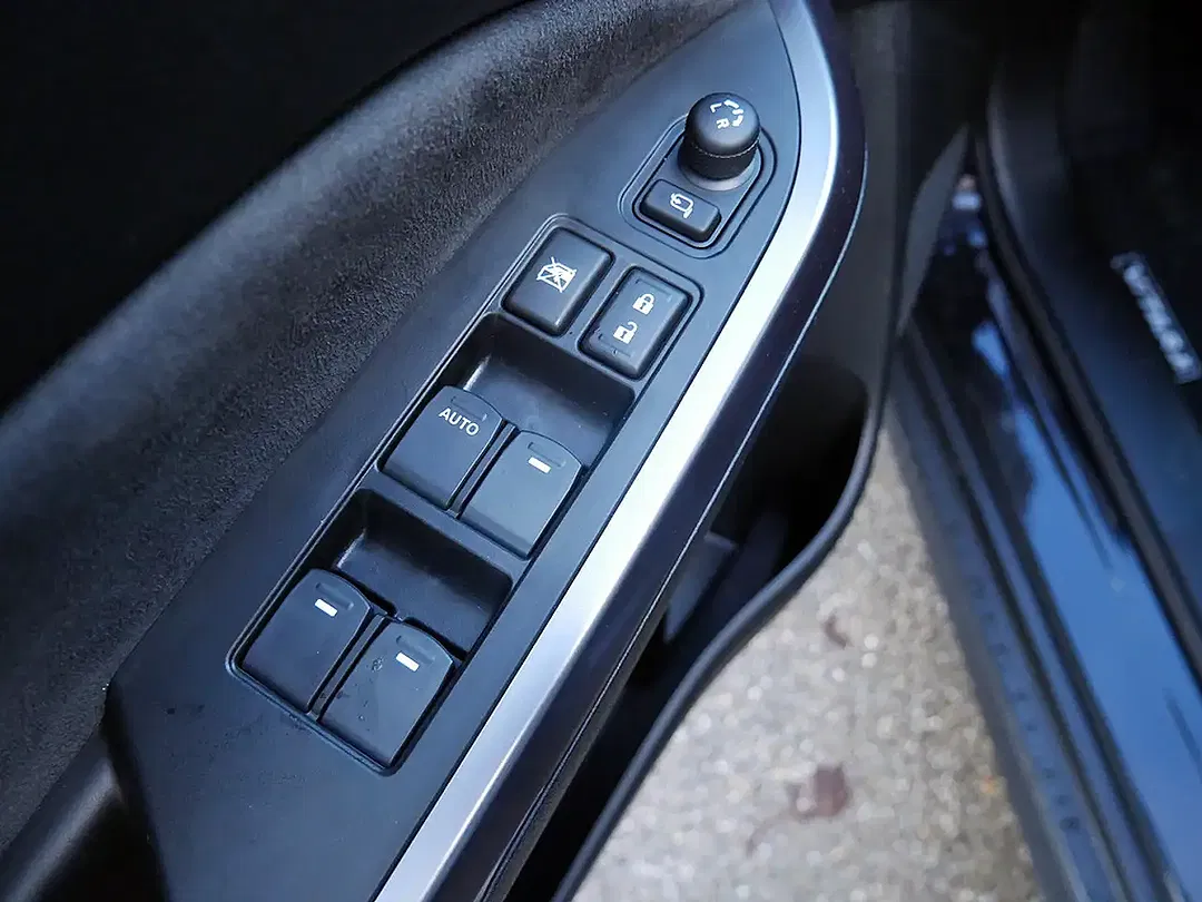 Suzuki Vitara - Thumbnail 10