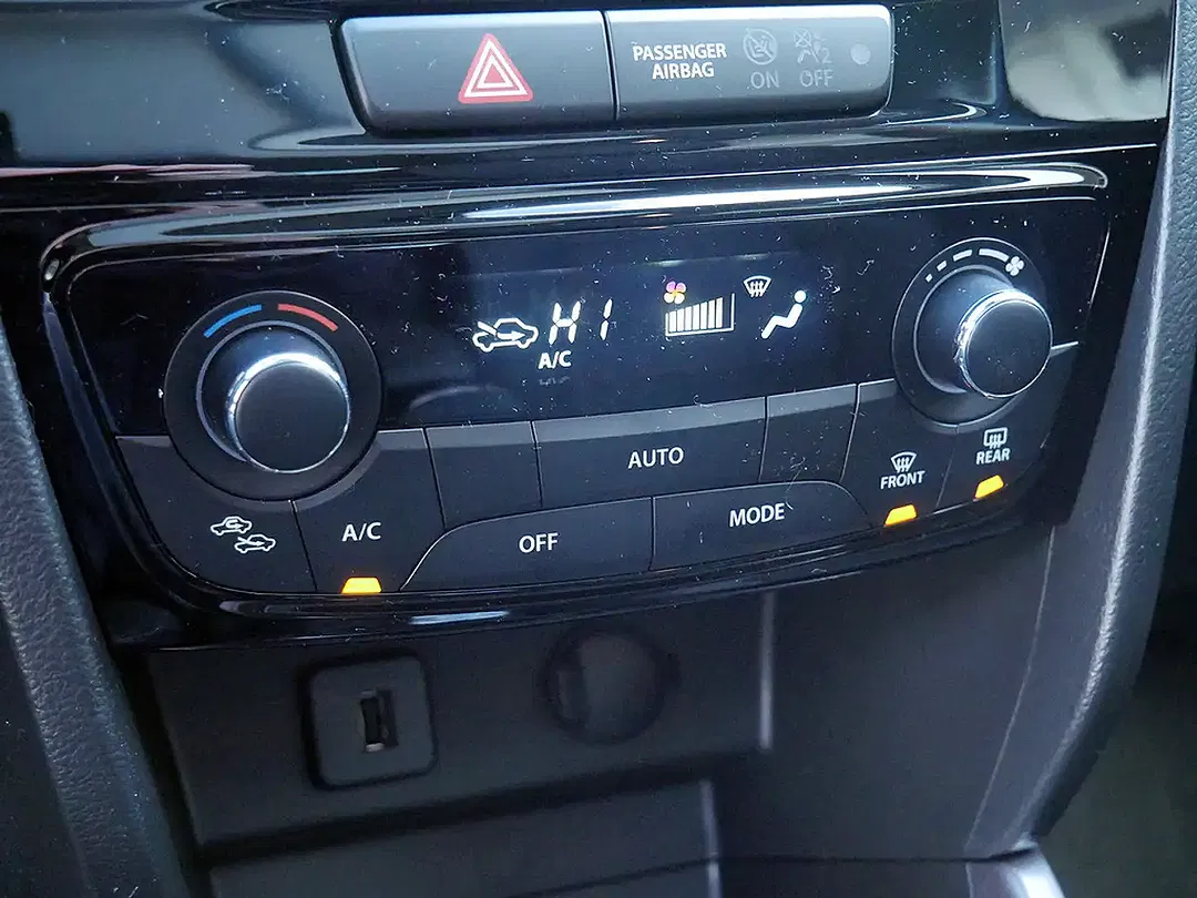Suzuki Vitara - Thumbnail 15