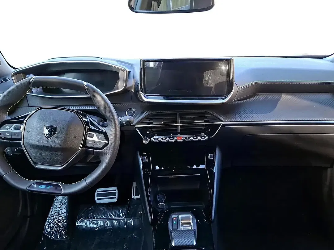 Peugeot 2008 - Thumbnail 9
