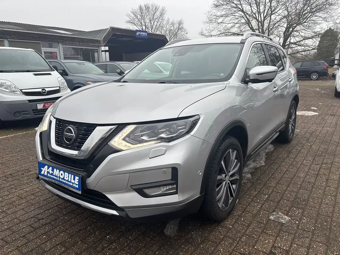 Nissan X-Trail - Thumbnail 1