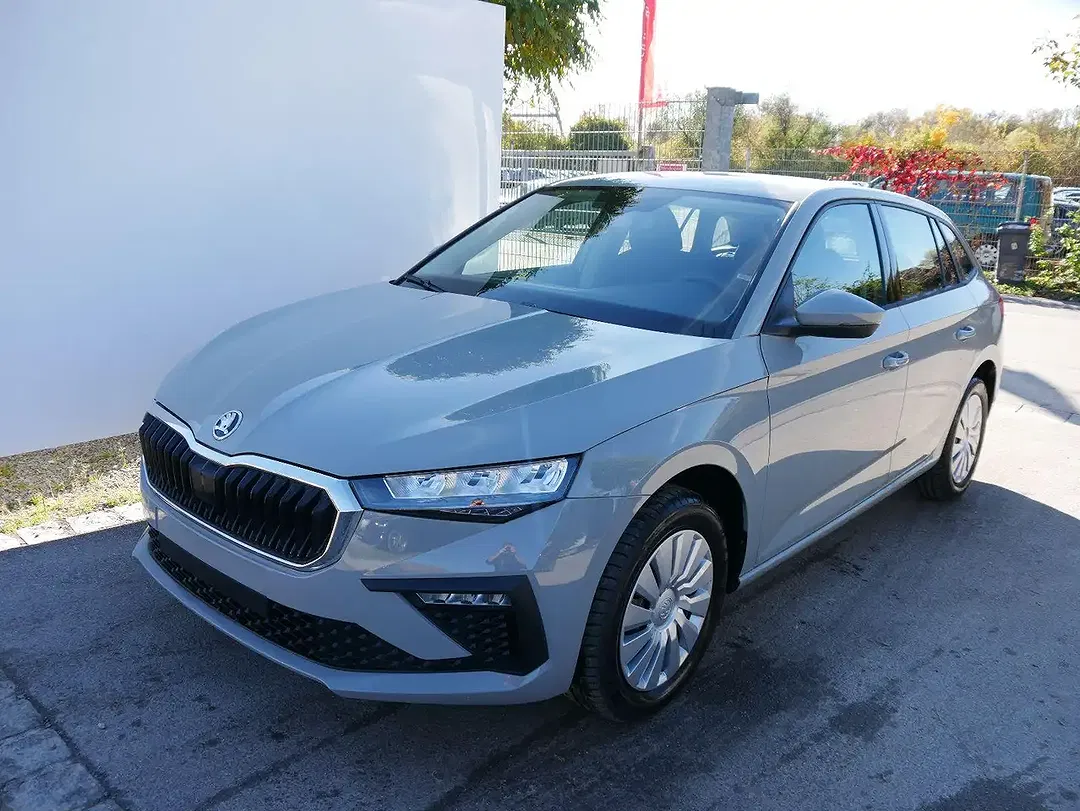 Skoda Scala - Thumbnail 2