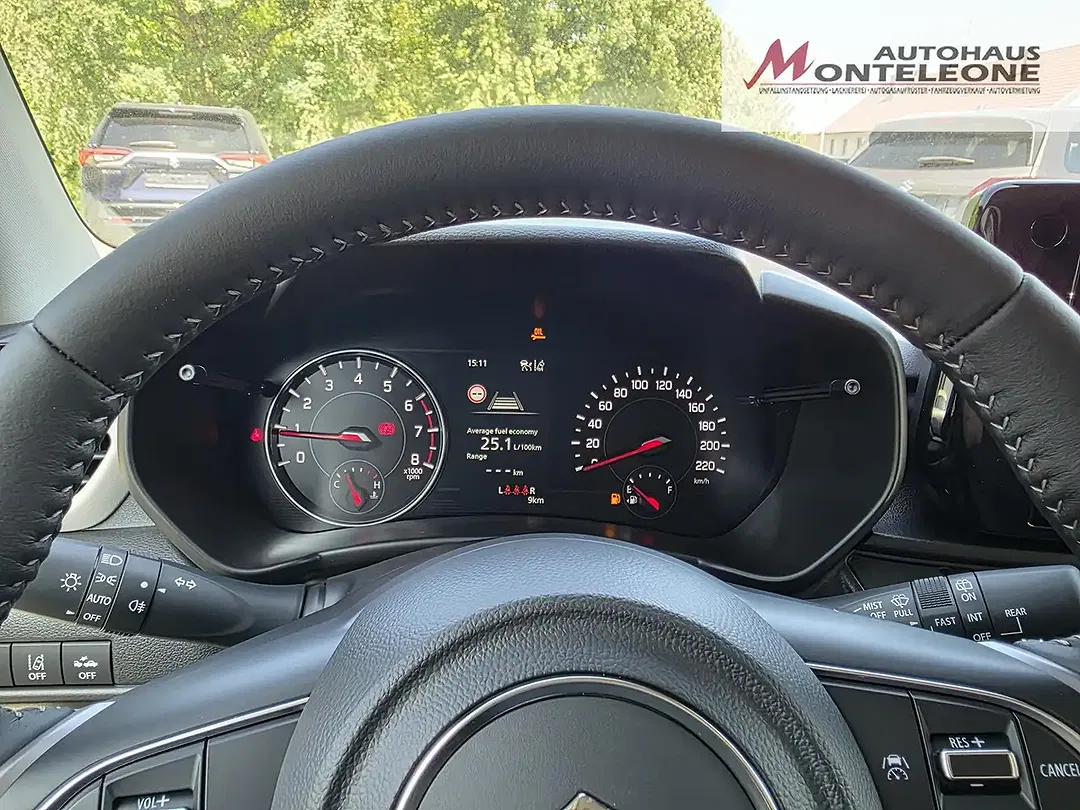 Suzuki Swift - Thumbnail 14