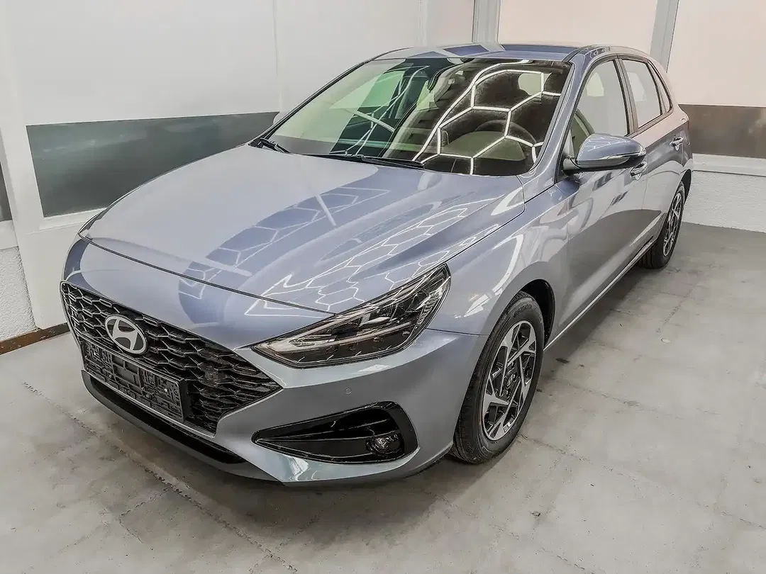 Hyundai i30 - Thumbnail 1