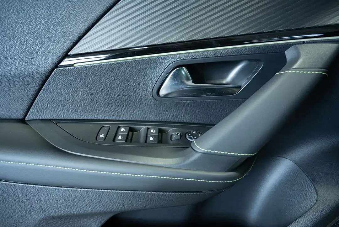 Peugeot 2008 - Thumbnail 12