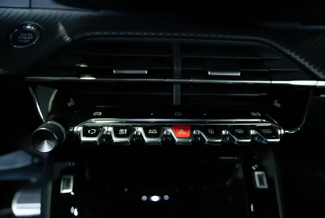 Peugeot 2008 - Thumbnail 9