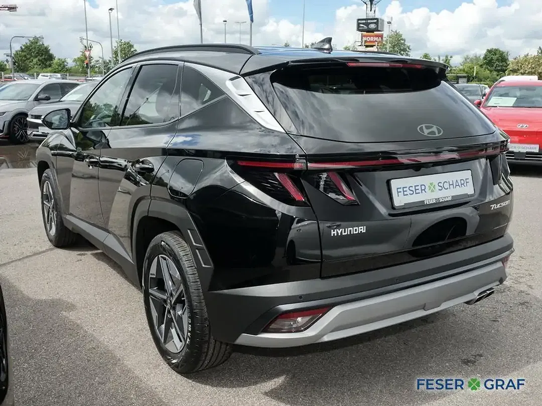 Hyundai TUCSON - Thumbnail 2