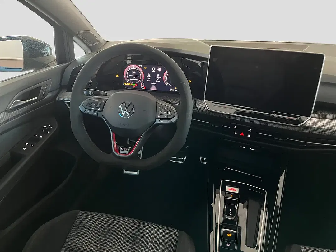 Volkswagen Golf GTI - Thumbnail 6