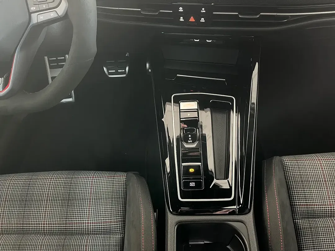 Volkswagen Golf GTI - Thumbnail 8