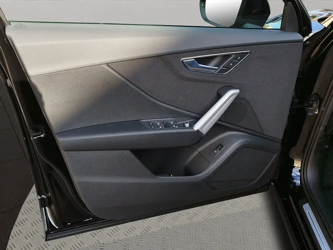 Audi Q2 - Thumbnail 9