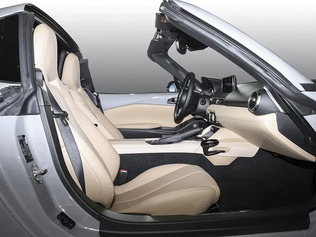 Mazda MX-5 - Thumbnail 4