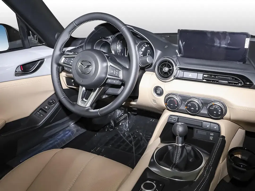 Mazda MX-5 - Thumbnail 5