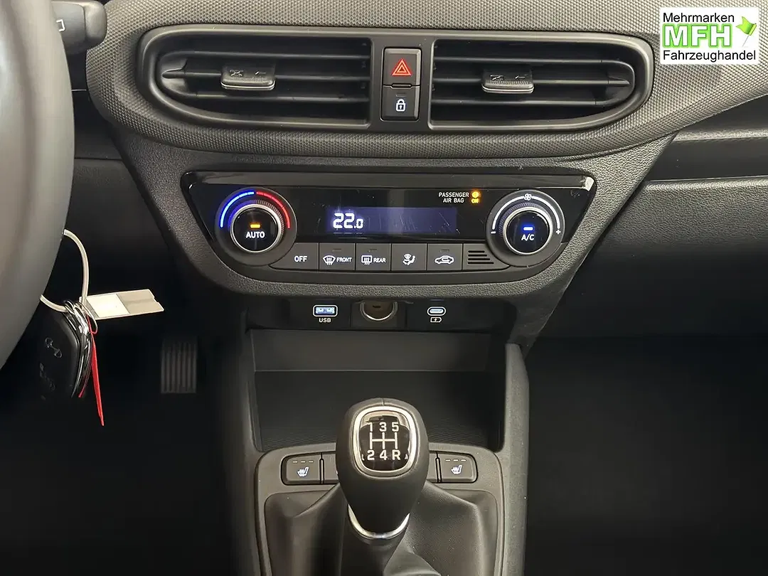 Hyundai i10 - Thumbnail 12