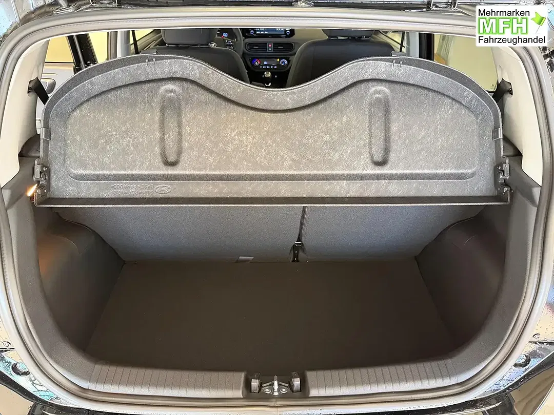 Hyundai i10 - Thumbnail 15