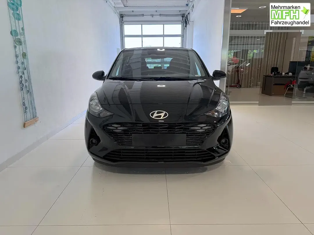 Hyundai i10 - Thumbnail 2