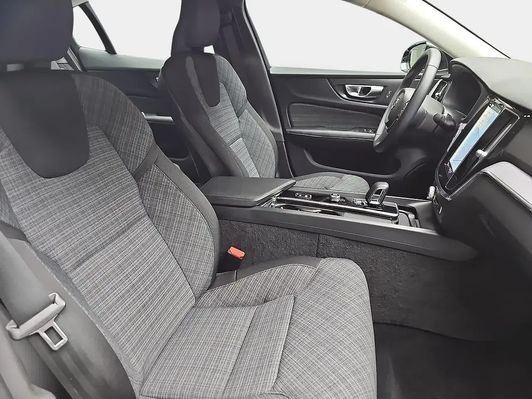 Volvo S60 - Thumbnail 9