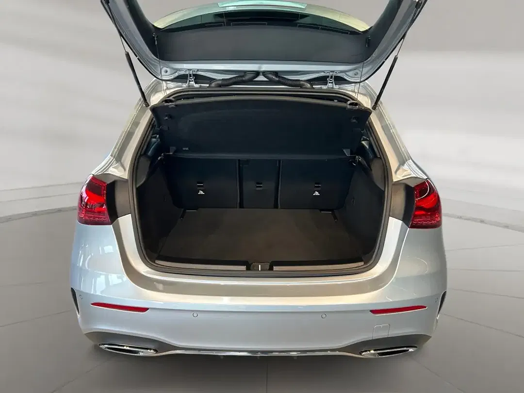 Mercedes-Benz A 200 - Thumbnail 12
