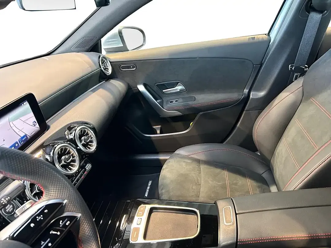 Mercedes-Benz A 200 - Thumbnail 4