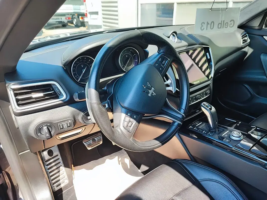 Maserati Ghibli - Thumbnail 9