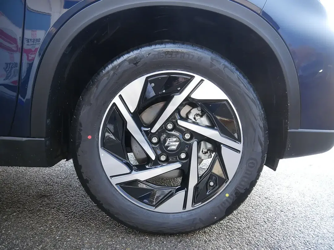 Suzuki Vitara - Thumbnail 5