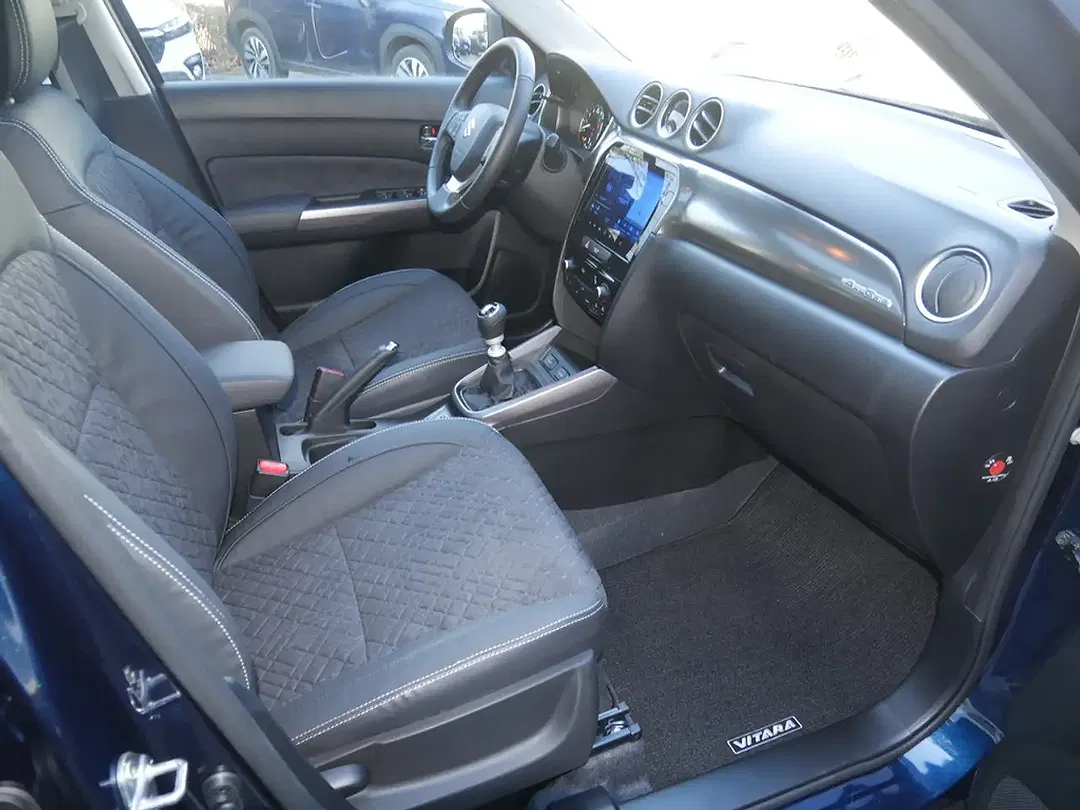 Suzuki Vitara - Thumbnail 6