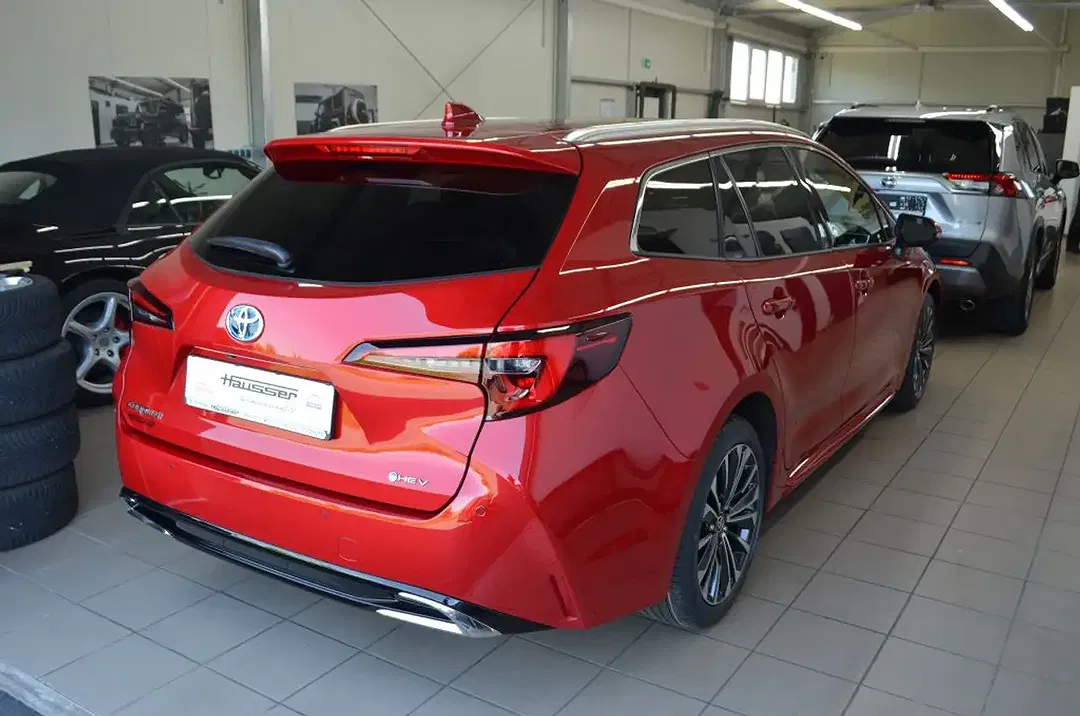Toyota Corolla - Thumbnail 8