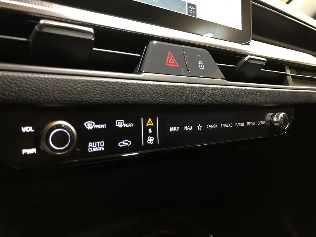 Kia Stonic - Thumbnail 12