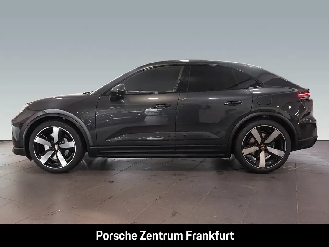 Porsche Macan - Thumbnail 2