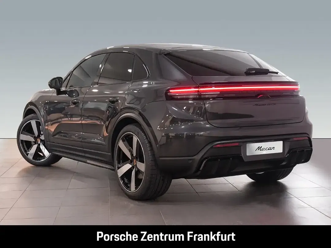 Porsche Macan - Thumbnail 3