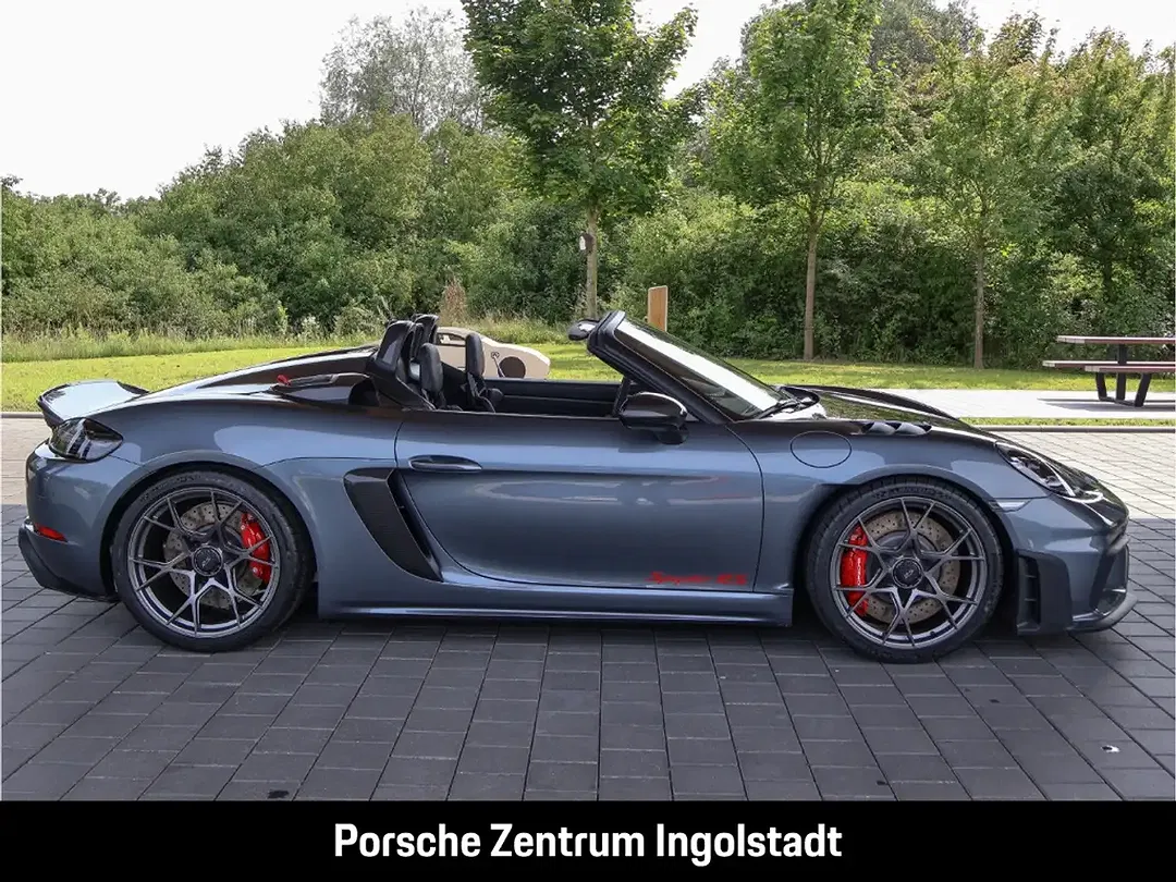 Porsche 718 Spyder - Thumbnail 11