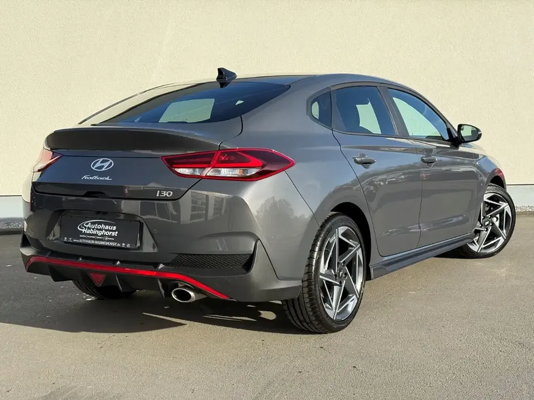 Hyundai i30 - Thumbnail 2