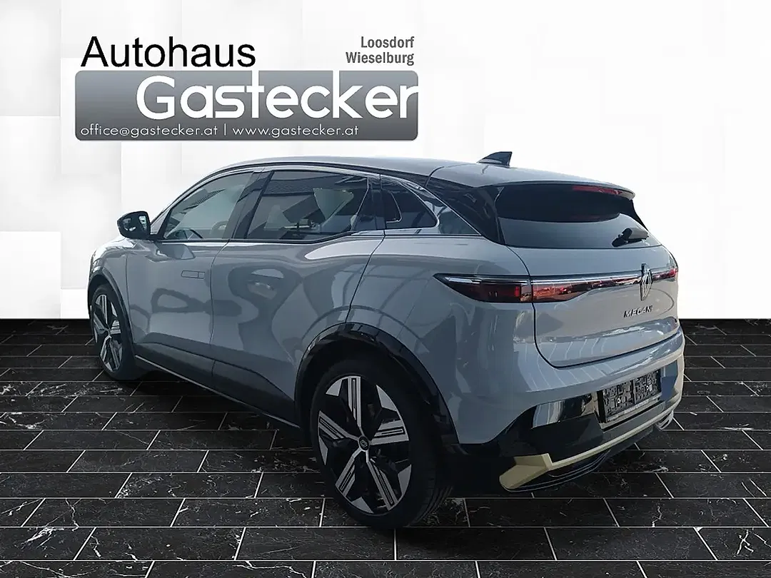 Renault Megane E-Tech - Thumbnail 3