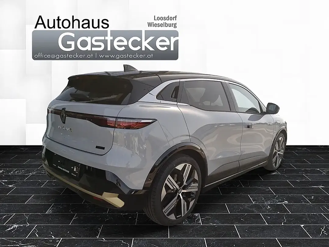 Renault Megane E-Tech - Thumbnail 5
